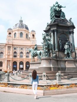 Имперска Виена-валс, дворци и история