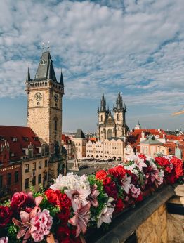 Прага-градът на стоте кули