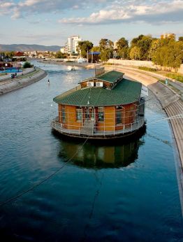 Осми март във Върнячка Баня и Ниш