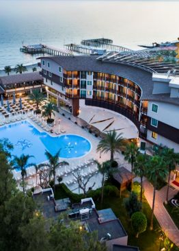 QUATTRO FAMILY CLUB DEM HOTEL
